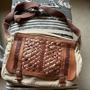 Messenger / Crossbody Bag